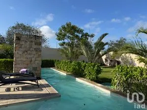 NEX-294276 - Casa en Venta, con 2 recamaras, con 1 baño, con 129 m2 de construcción en Conkal, CP 97345, Yucatán.