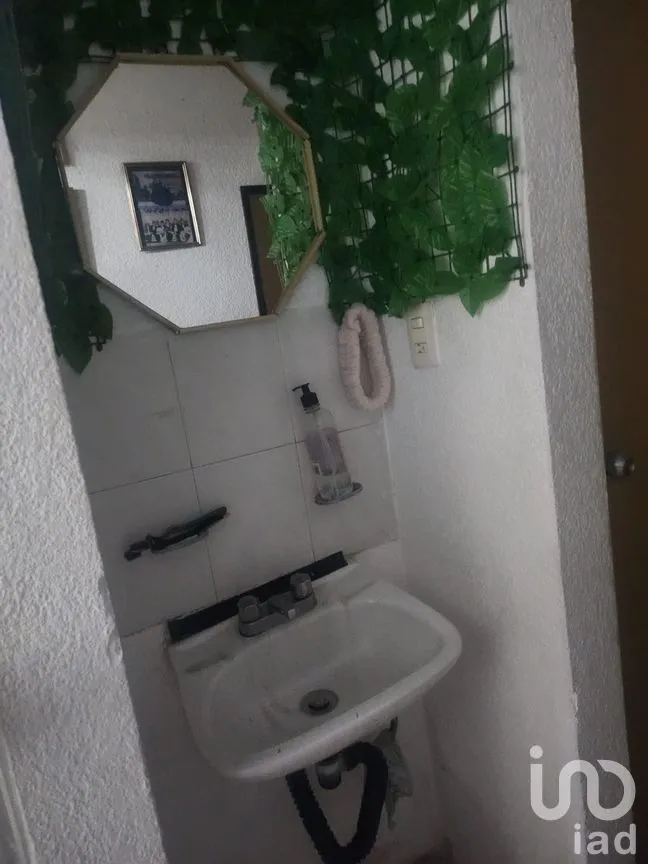 Casa en Venta en Los Héroes Chalco, Chalco, México | NEX-286469 | iad México | Foto 3 de 10