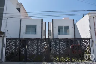 NEX-303811 - Casa en Venta, con 2 recamaras, con 1 baño, con 75 m2 de construcción.