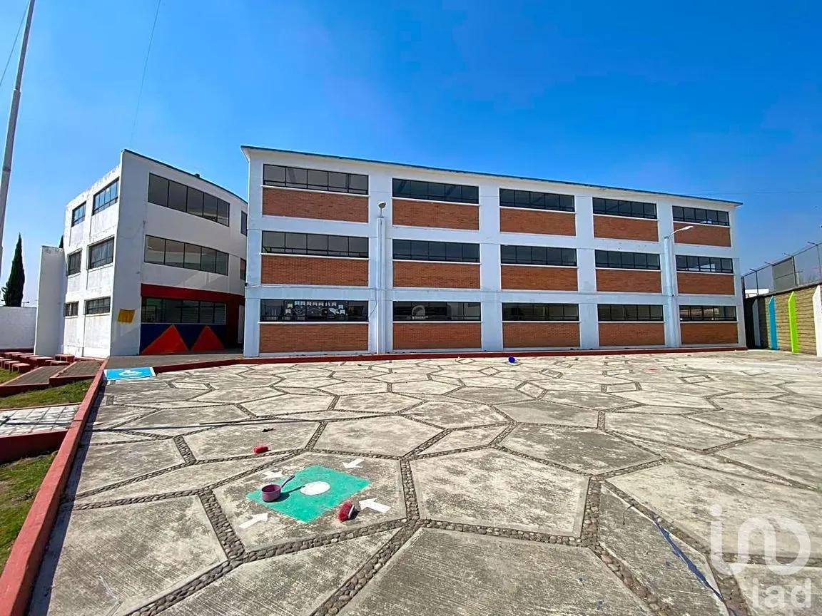 Edificio en Venta en Santa María Magdalena Ocotitlán, Metepec, México | NEX-287396 | iad México | Foto 3 de 26