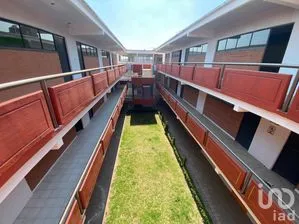 NEX-287396 - Edificio en Venta, con 30 recamaras, con 3500 m2 de construcción en Santa María Magdalena Ocotitlán, CP 52161, México.