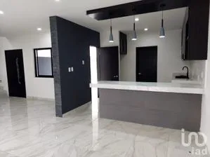 NEX-286749 - Casa en Venta, con 3 recamaras, con 2 baños, con 197 m2 de construcción en Unidad Nacional, CP 89410, Tamaulipas.
