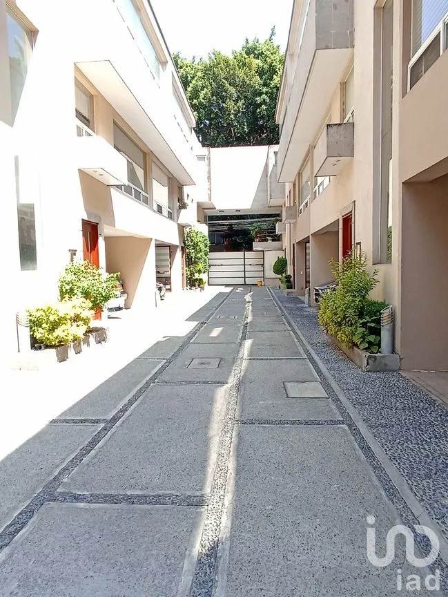 Casa en Venta en Del Valle Centro, Benito Juárez, Ciudad de México | NEX-292507 | iad México | Foto 1 de 23