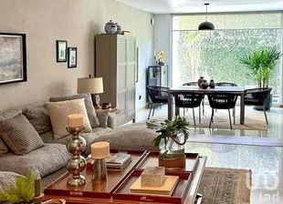 NEX-289710 - Casa en Venta, con 4 recamaras, con 4 baños, con 363 m2 de construcción en Ciudad Granja, CP 45010, Jalisco.