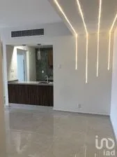 NEX-299340 - Departamento en Renta, con 2 recamaras, con 2 baños, con 97 m2 de construcción.