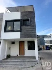 NEX-300680 - Casa en Renta, con 3 recamaras, con 2 baños, con 150 m2 de construcción.