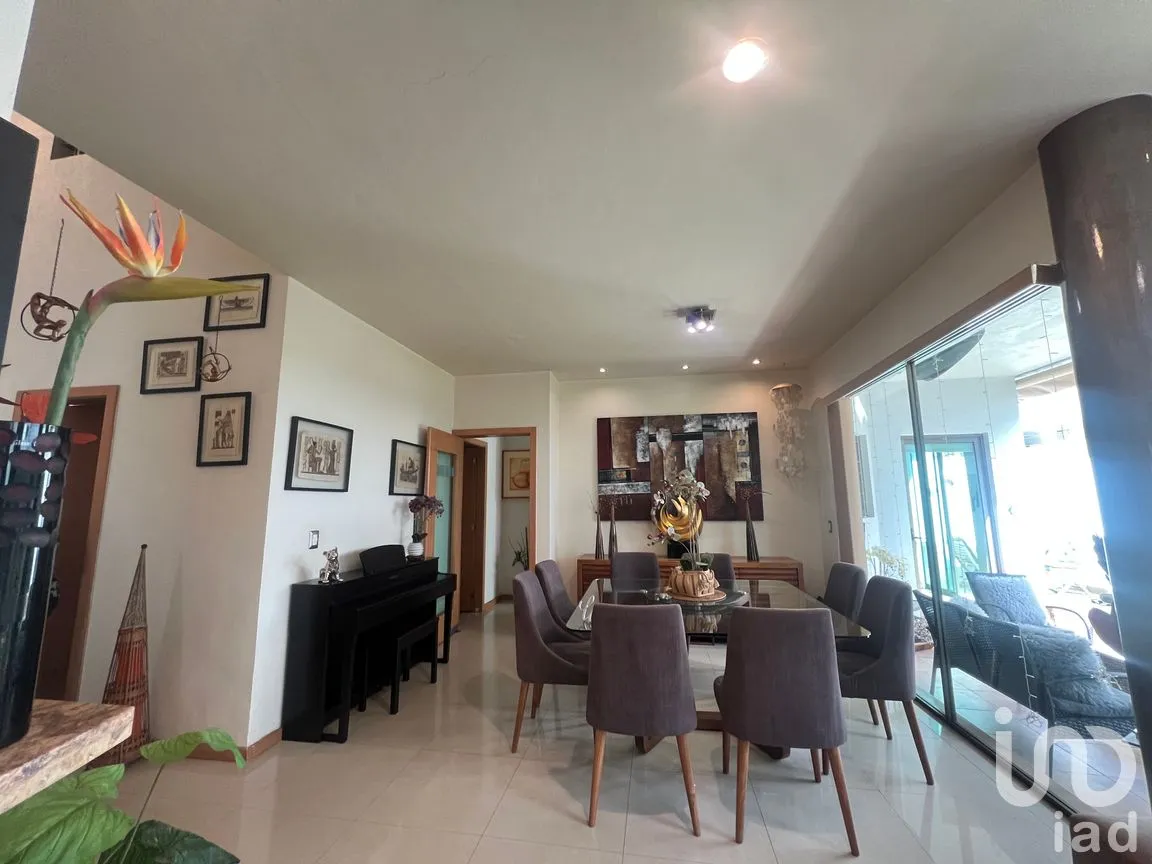 Casa en Venta en Bugambilias, Zapopan, Jalisco | NEX-303781 | iad México | Foto 12 de 54