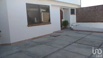 NEX-168718 - Casa en Venta, con 4 recamaras, con 3 baños, con 201 m2 de construcción en Ahuatlán Tzompantle, CP 62130, Morelos.