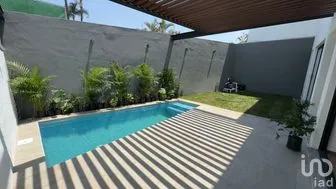 NEX-299711 - Casa en Venta, con 4 recamaras, con 3 baños, con 160 m2 de construcción.