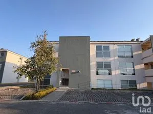 NEX-294739 - Departamento en Venta, con 2 recamaras, con 2 baños, con 78 m2 de construcción en Bosque Esmeralda, CP 52930, México.
