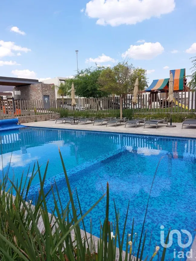 Casa en Venta en Residencial el Refugio, Querétaro, Querétaro | NEX-283964 | iad México | Foto 2 de 28