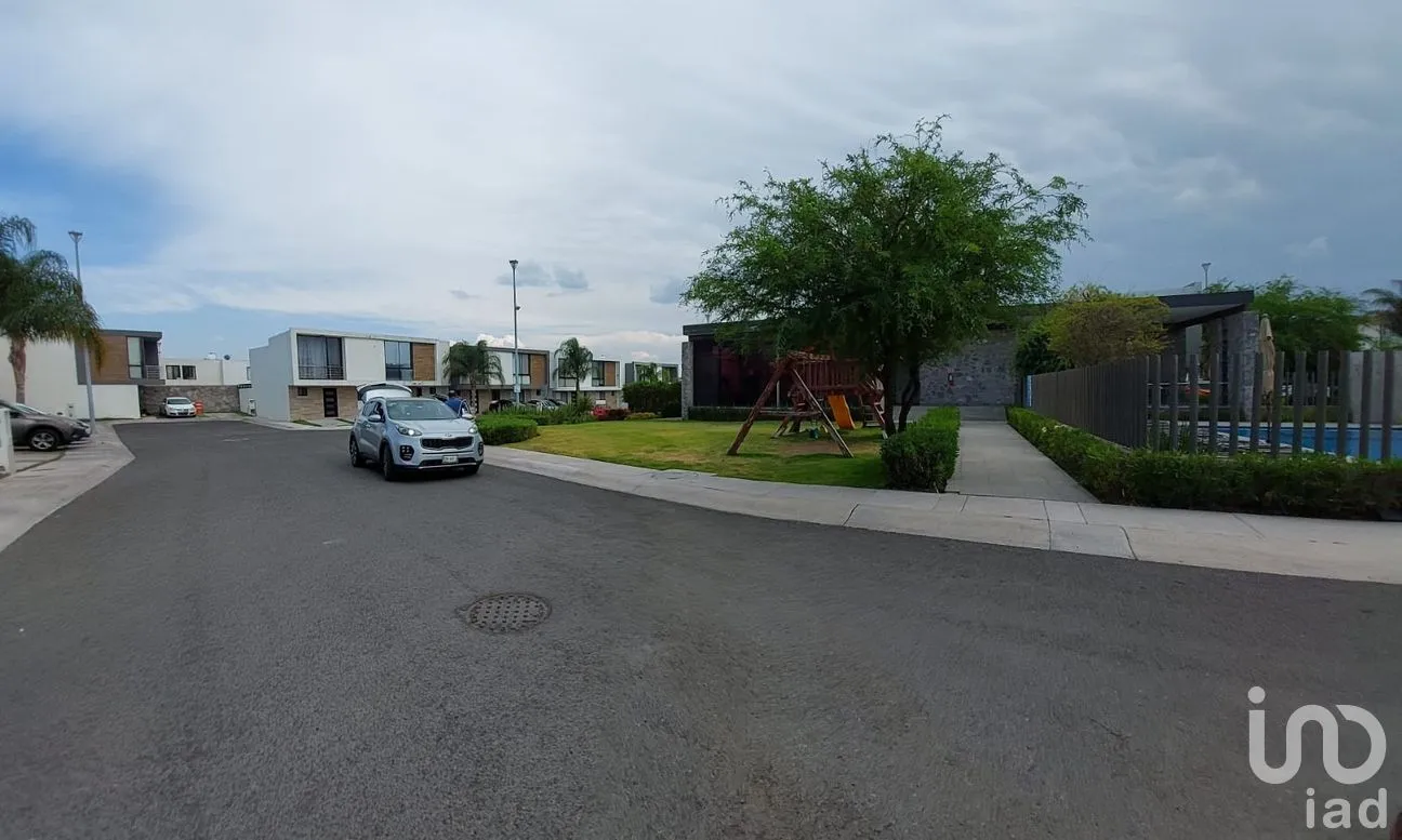 Casa en Venta en Residencial el Refugio, Querétaro, Querétaro | NEX-283964 | iad México | Foto 4 de 28