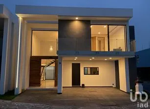NEX-287821 - Casa en Venta, con 4 recamaras, con 4 baños, con 260 m2 de construcción en La Tijera, CP 45647, Jalisco.