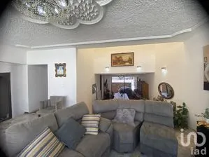 NEX-289901 - Casa en Venta, con 4 recamaras, con 3 baños, con 360 m2 de construcción en Prados de Providencia, CP 44670, Jalisco.