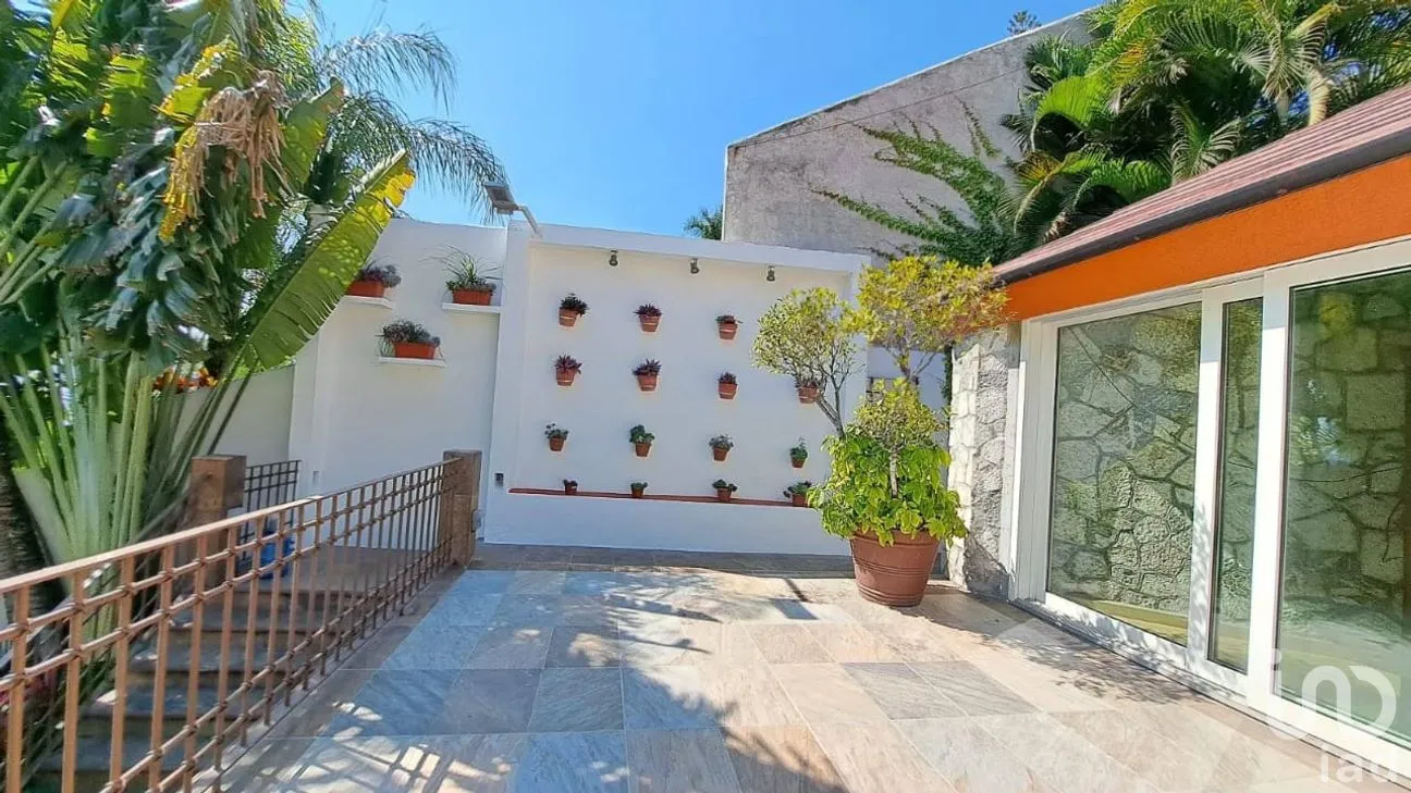 Casa en Venta en Tequesquitengo, Jojutla, Morelos | NEX-287393 | iad México | Foto 2 de 20