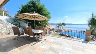 NEX-287393 - Casa en Venta, con 6 recamaras, con 5 baños, con 838 m2 de construcción en Tequesquitengo, CP 62915, Morelos.