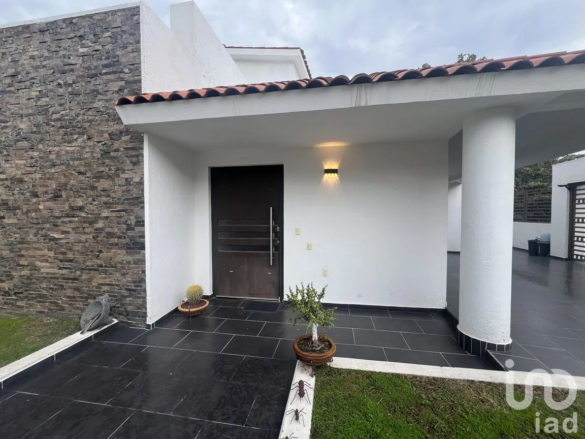 Casa en Venta en Bugambilias, Zapopan, Jalisco | NEX-289911 | iad México | Foto 3 de 41