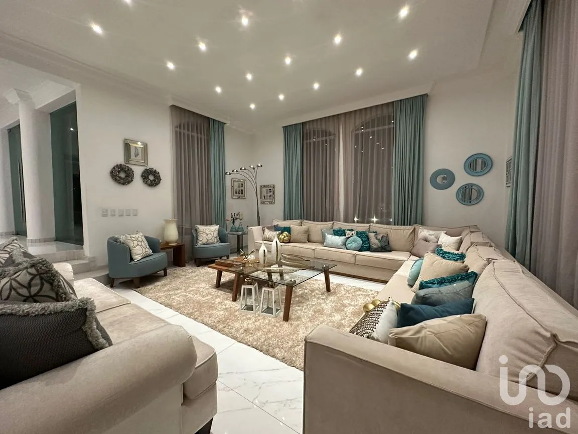 Casa en Venta en Bugambilias, Zapopan, Jalisco | NEX-291003 | iad México | Foto 12 de 48