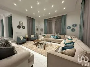 NEX-291003 - Casa en Venta, con 4 recamaras, con 4 baños, con 633 m2 de construcción.