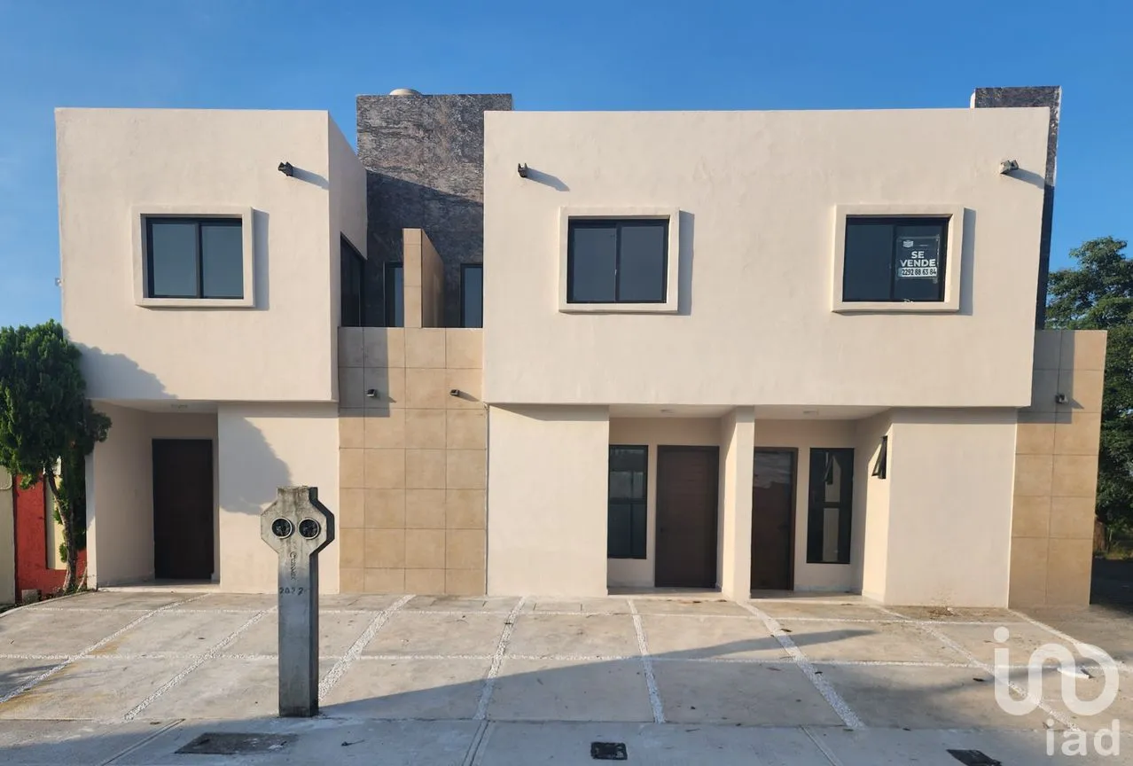 Casa en Venta en Residencial del Bosque, Veracruz, Veracruz de Ignacio de la Llave | NEX-285405 | iad México | Foto 1 de 12
