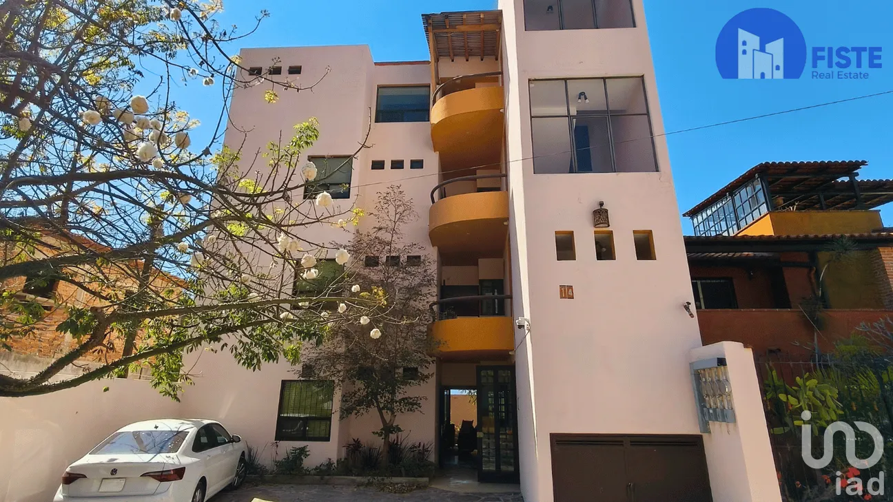 Edificio en Venta en Ajijic Centro, Chapala, Jalisco | NEX-294352 | iad México | Foto 1 de 24