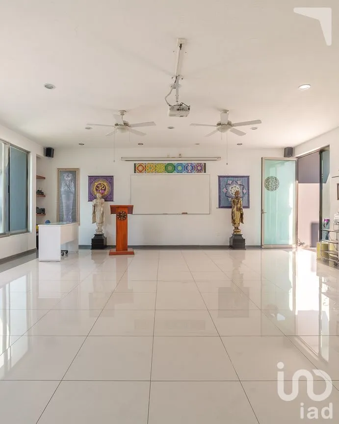 Casa en Venta en Jardines del Bosque Centro, Guadalajara, Jalisco | NEX-306772 | iad México | Foto 16 de 17