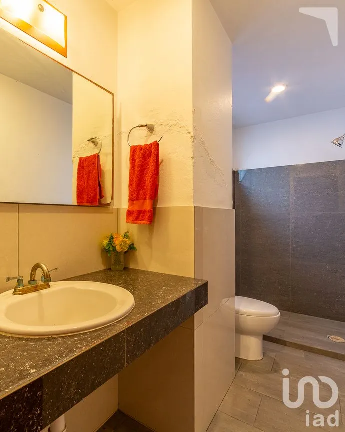 Casa en Venta en Jardines del Bosque Centro, Guadalajara, Jalisco | NEX-306772 | iad México | Foto 9 de 17