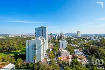 NEX-306781 - Departamento en Venta, con 2 recamaras, con 2 baños, con 125 m2 de construcción.