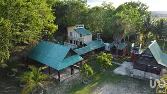 NEX-286309 - Terreno en Venta, con 7 recamaras, con 8 baños, con 250 m2 de construcción en Miguel Colorado, CP 24418, Campeche.
