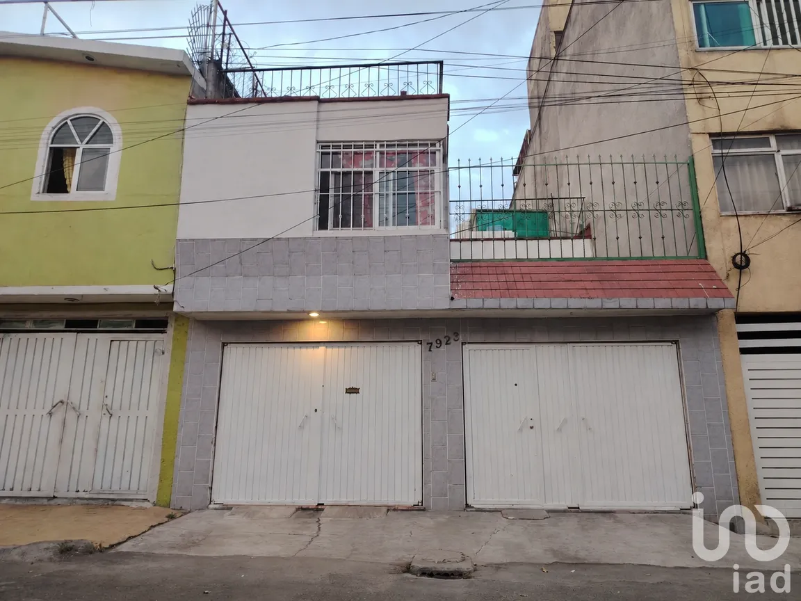 Casa en Venta en Salvador Díaz Mirón, Gustavo A. Madero, Ciudad de México | NEX-292696 | iad México | Foto 4 de 14