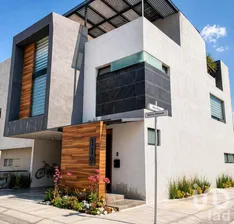 NEX-294791 - Casa en Venta, con 3 recamaras, con 2 baños, con 300 m2 de construcción en Santa Mónica, CP 42084, Hidalgo.