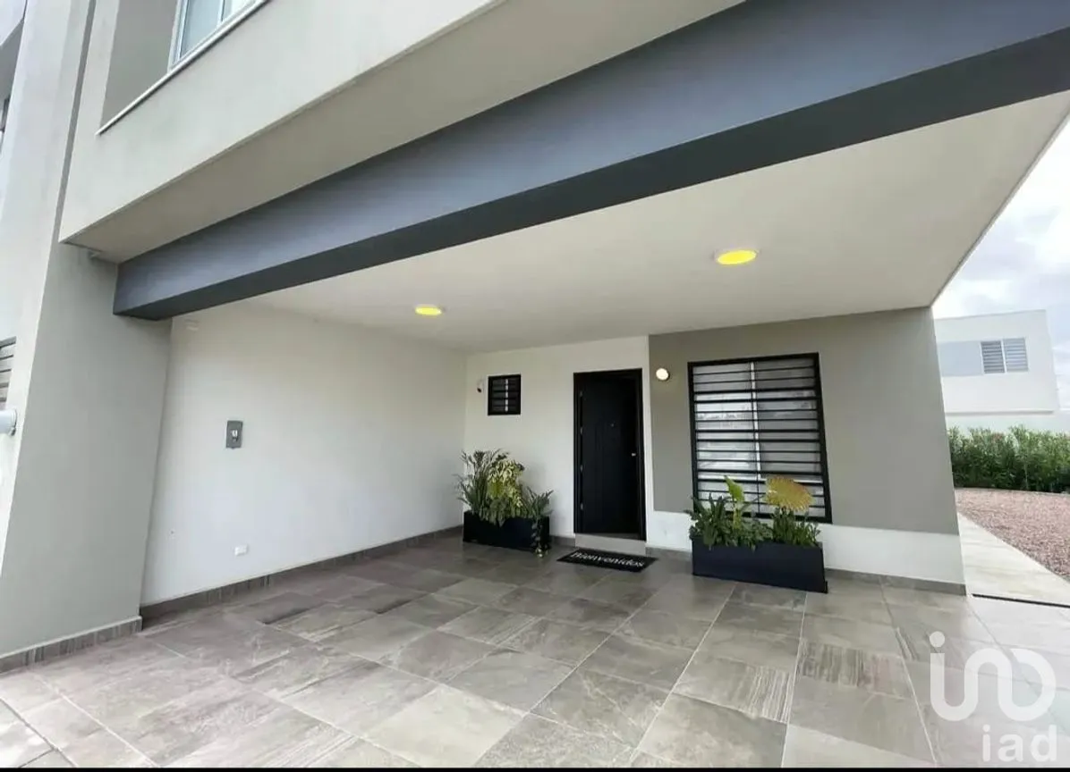 Casa en Venta en Torento, Apodaca, Nuevo León | NEX-292586 | iad México | Foto 2 de 11