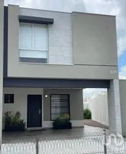NEX-292586 - Casa en Venta, con 3 recamaras, con 2 baños, con 160 m2 de construcción en Torento, CP 66604, Nuevo León.