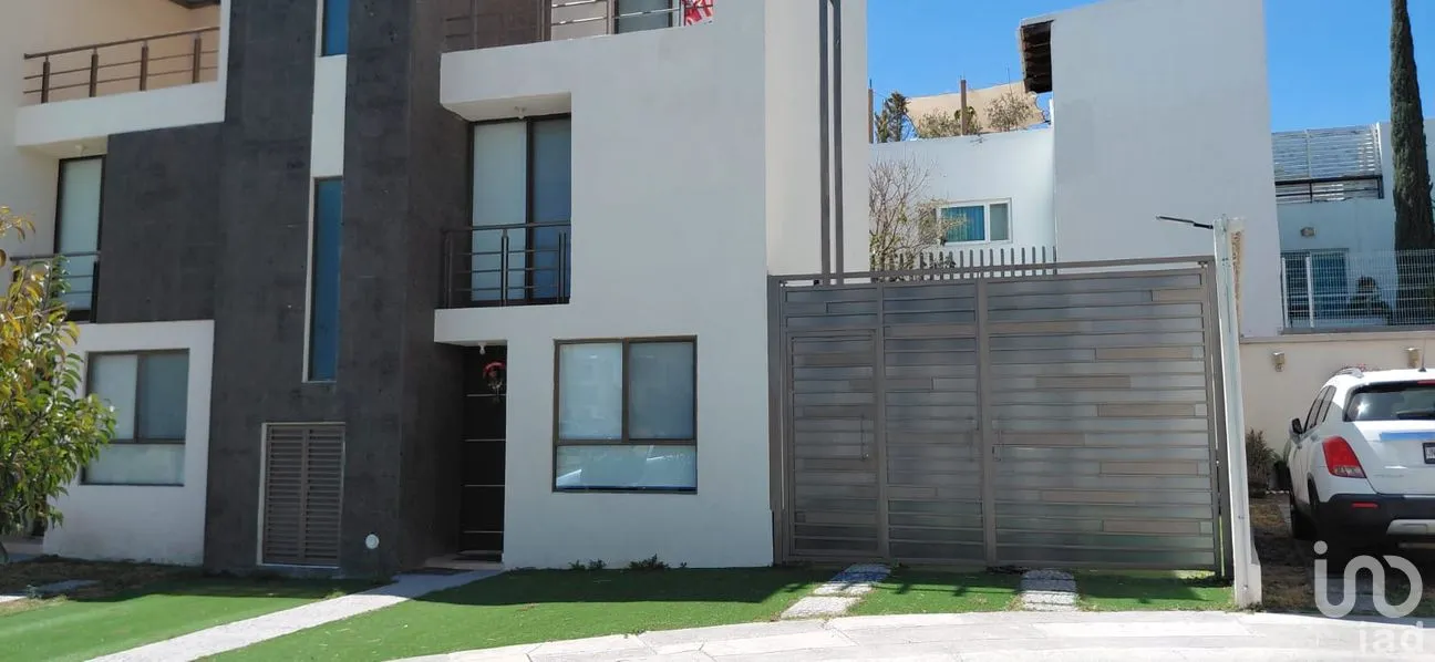 Casa en Renta en Melissani Residencial, El Marqués, Querétaro | NEX-291139 | iad México | Foto 1 de 36