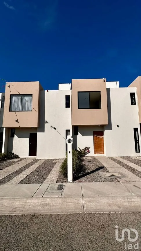 Casa en Venta en Pueblito Colonial, Corregidora, Querétaro | NEX-295151 | iad México | Foto 2 de 15