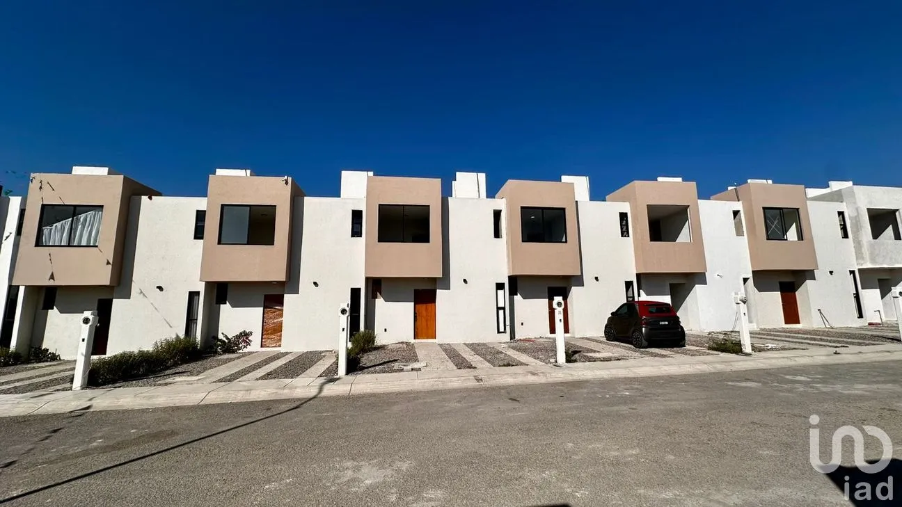 Casa en Venta en Pueblito Colonial, Corregidora, Querétaro | NEX-295151 | iad México | Foto 1 de 15