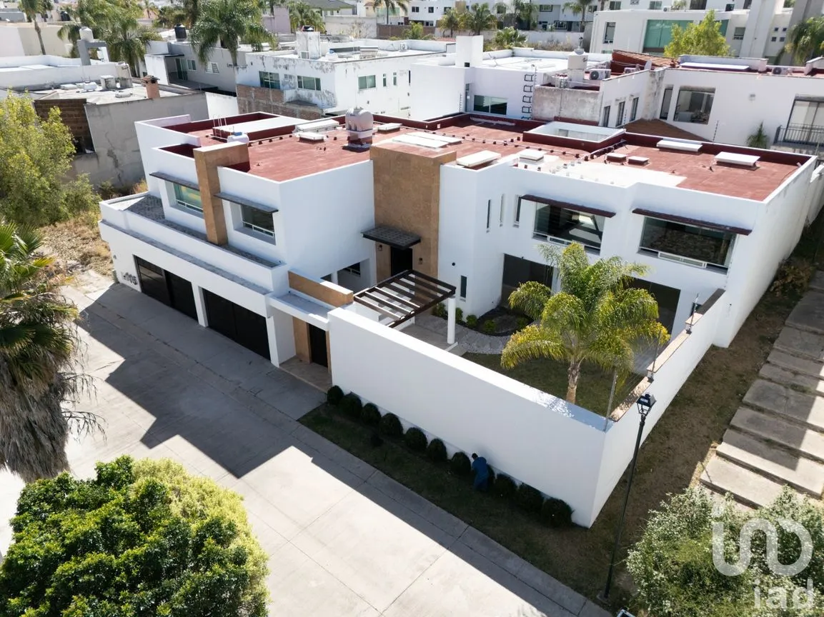 Casa en Venta en Cañada del Refugio, León, Guanajuato | NEX-294847 | iad México | Foto 1 de 22