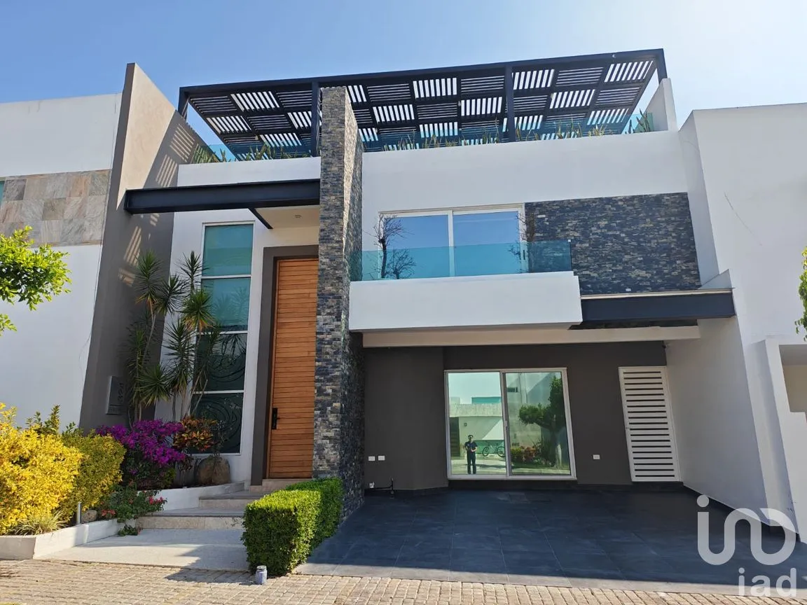 Casa en Venta en Lomas de Angelópolis, San Andrés Cholula, Puebla | NEX-290152 | iad México | Foto 1 de 15