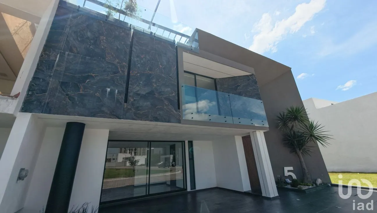 Casa en Venta en Lomas de Angelópolis, San Andrés Cholula, Puebla | NEX-292178 | iad México | Foto 2 de 25