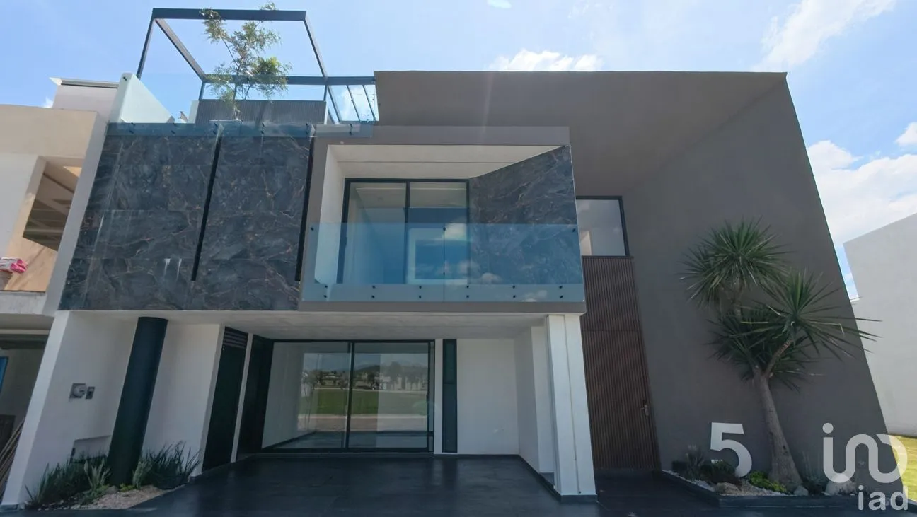 Casa en Venta en Lomas de Angelópolis, San Andrés Cholula, Puebla | NEX-292178 | iad México | Foto 1 de 25