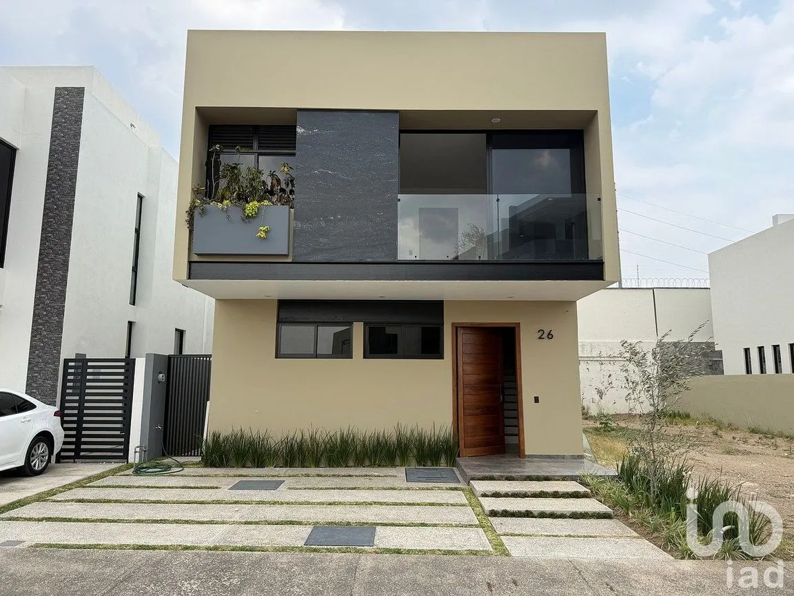 Casa en Venta en Bosques Vallarta, Zapopan, Jalisco | NEX-246664 | iad México | Foto 1 de 26