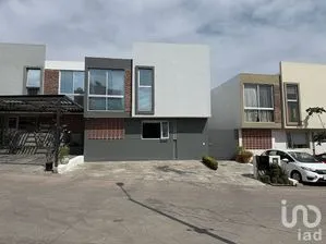 NEX-246686 - Casa en Venta, con 3 recamaras, con 3 baños, con 320 m2 de construcción en Colinas de San Isidro, CP 45133, Jalisco.