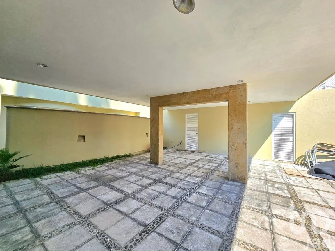 Casa en Venta en Colinas de San Javier, Guadalajara, Jalisco | NEX-262415 | iad México | Foto 3 de 27