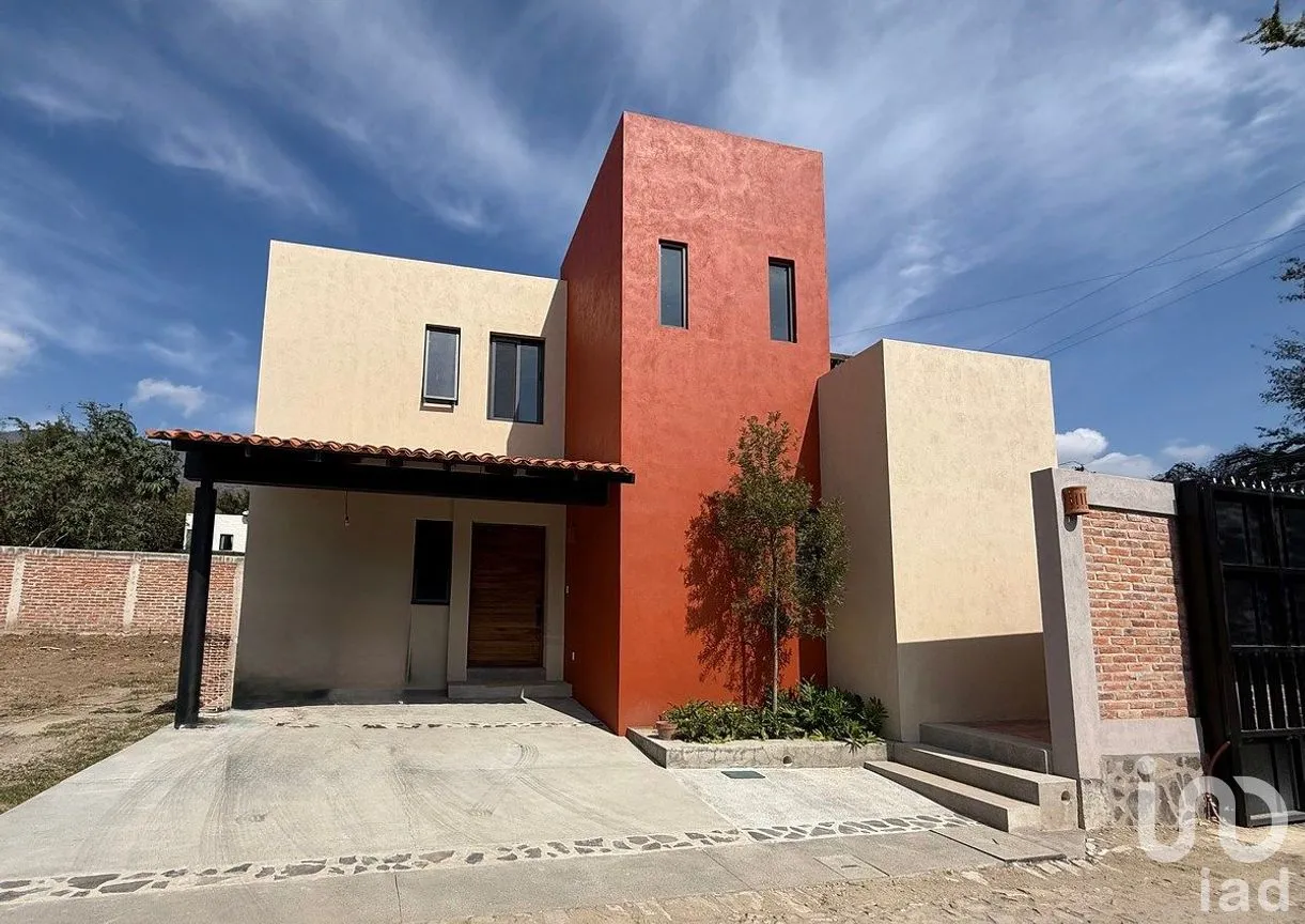 Casa en Venta en Ajijic Centro, Chapala, Jalisco | NEX-296563 | iad México | Foto 1 de 18