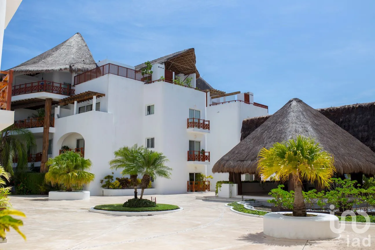Departamento en Venta en Playa del Carmen Centro, Solidaridad, Quintana Roo | NEX-303824 | iad México | Foto 3 de 19