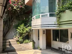 NEX-293388 - Casa en Venta, con 3 recamaras, con 4 baños, con 400 m2 de construcción en Irrigación, CP 11500, Ciudad de México.