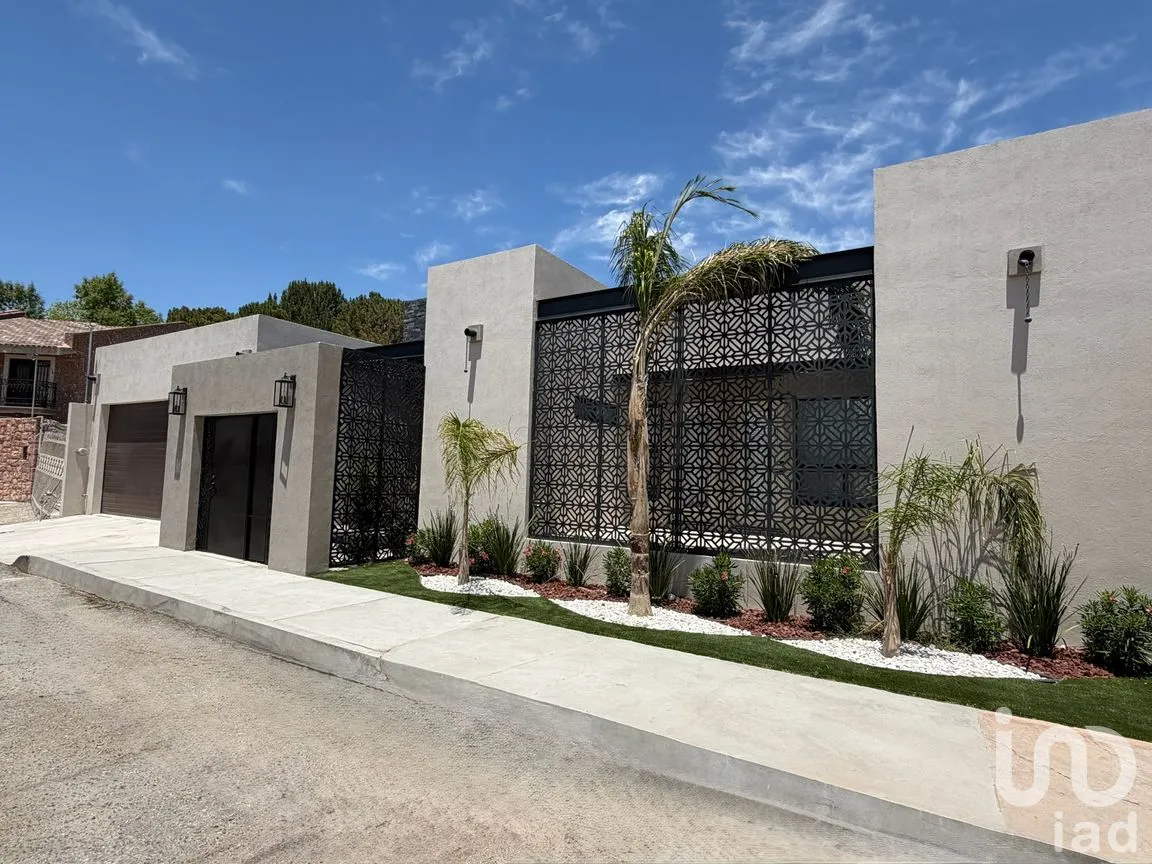 Casa en Venta en Prados del Campestre I, Juárez, Chihuahua | NEX-295627 | iad México | Foto 2 de 34