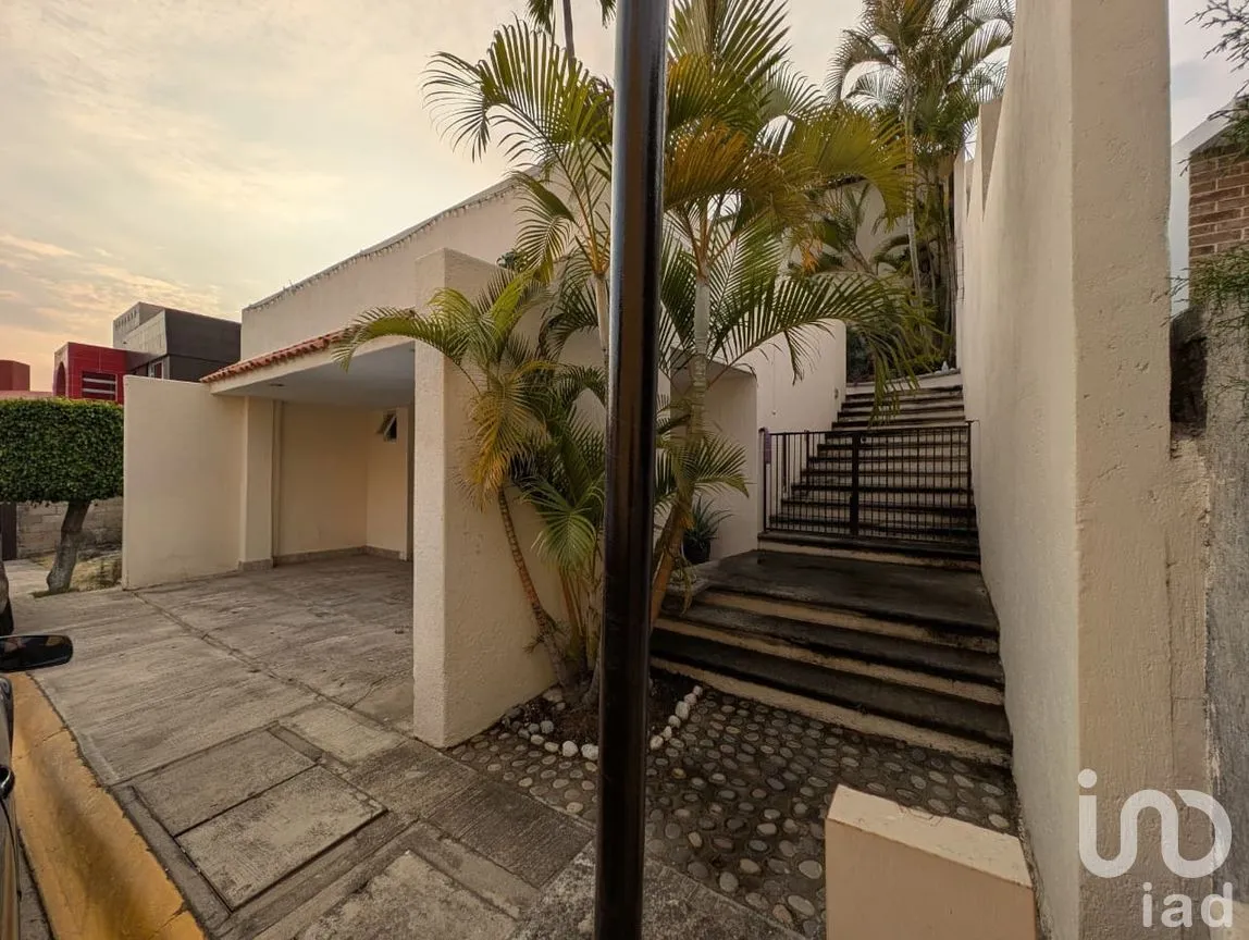 Casa en Venta en Lomas de Tzompantle, Cuernavaca, Morelos | NEX-291808 | iad México | Foto 7 de 26