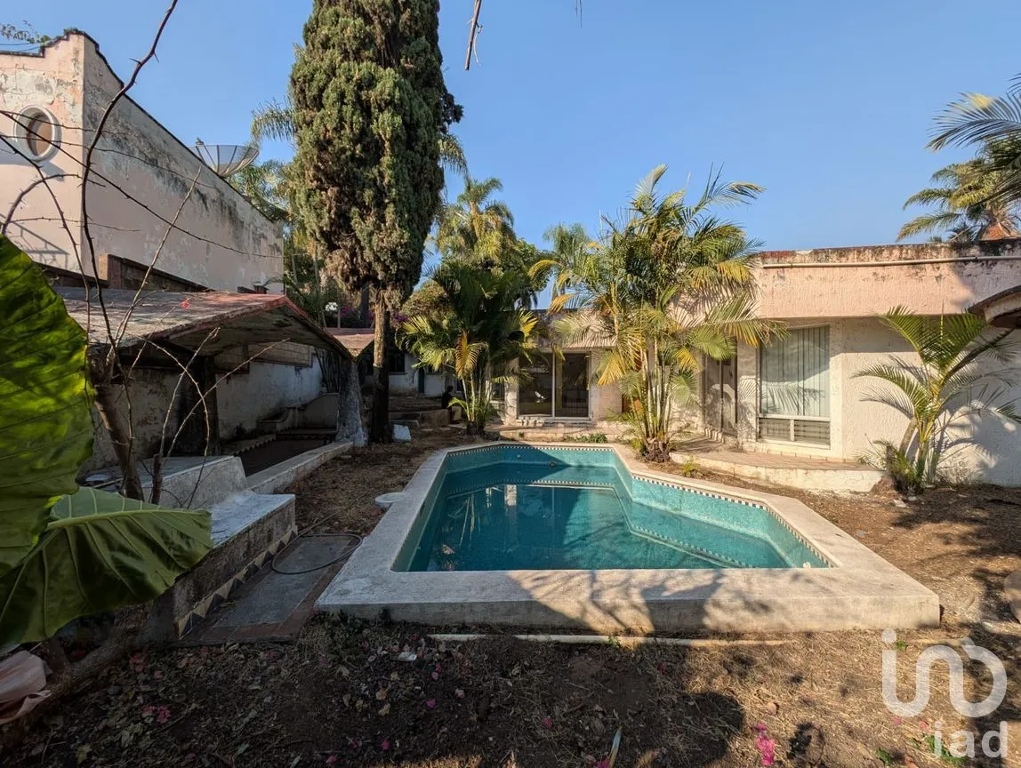 Casa en Venta en Jardines de Cuernavaca, Cuernavaca, Morelos | NEX-292114 | iad México | Foto 1 de 24