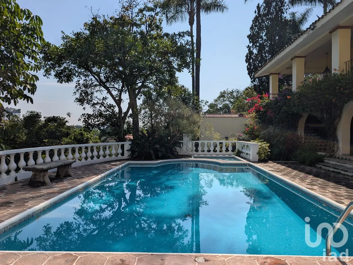 Casa en Venta en Palmira Tinguindin, Cuernavaca, Morelos | NEX-293656 | iad México | Foto 2 de 40